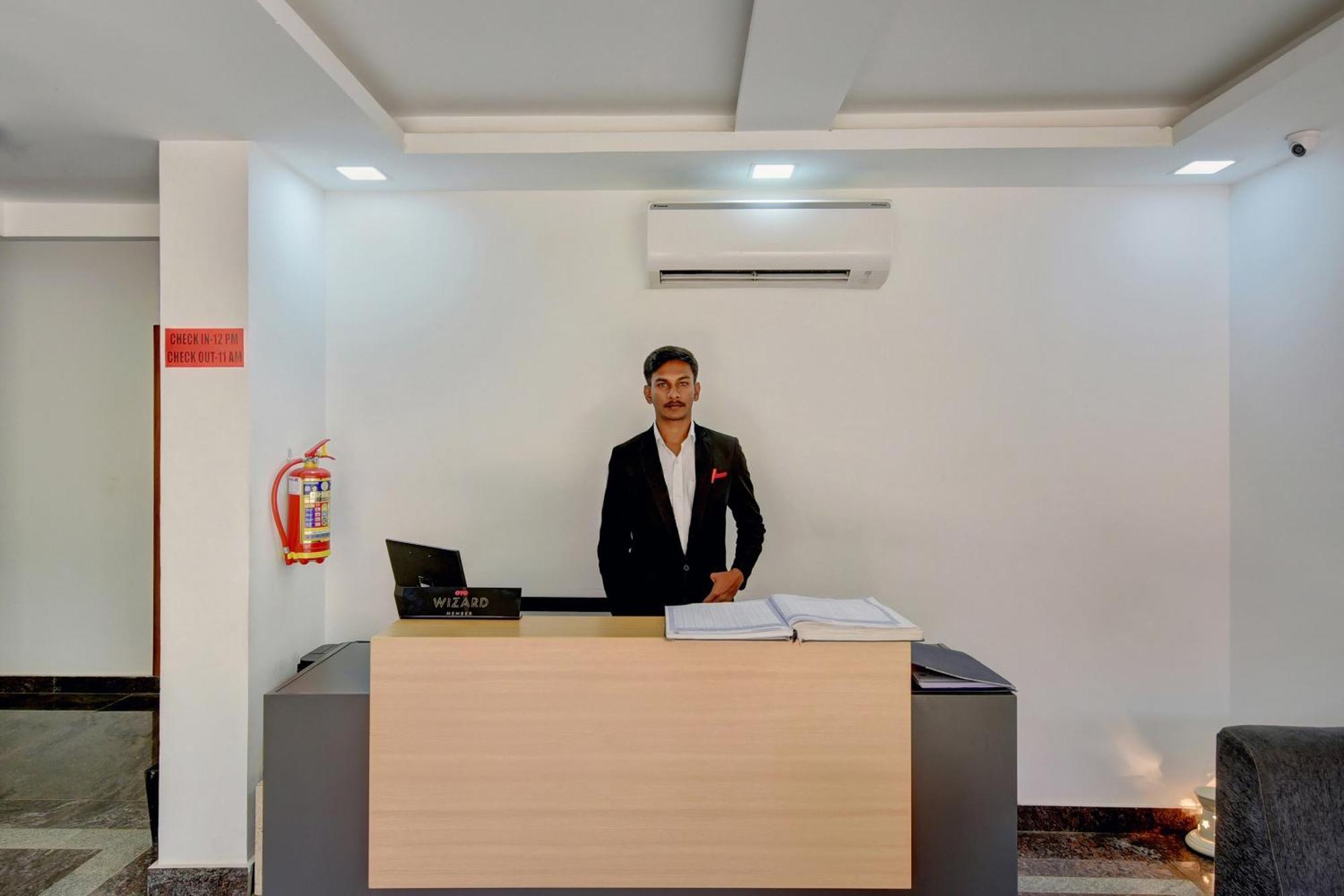 Super Grand Collection O Near Sarjapur Road Near 7D Voyage Otel Bangalore Dış mekan fotoğraf