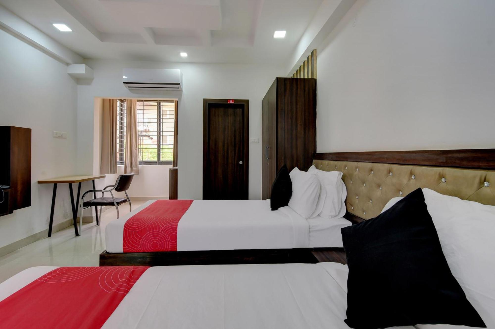 Super Grand Collection O Near Sarjapur Road Near 7D Voyage Otel Bangalore Dış mekan fotoğraf