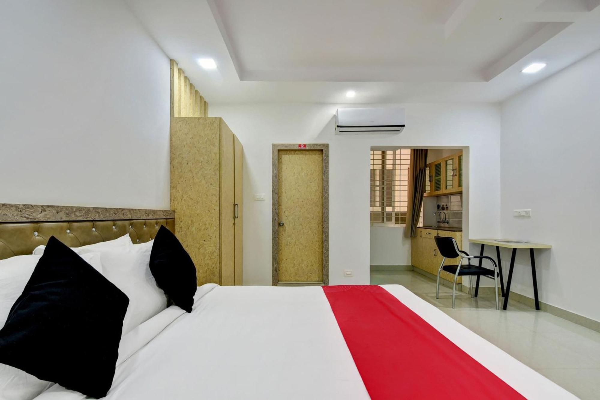 Super Grand Collection O Near Sarjapur Road Near 7D Voyage Otel Bangalore Dış mekan fotoğraf