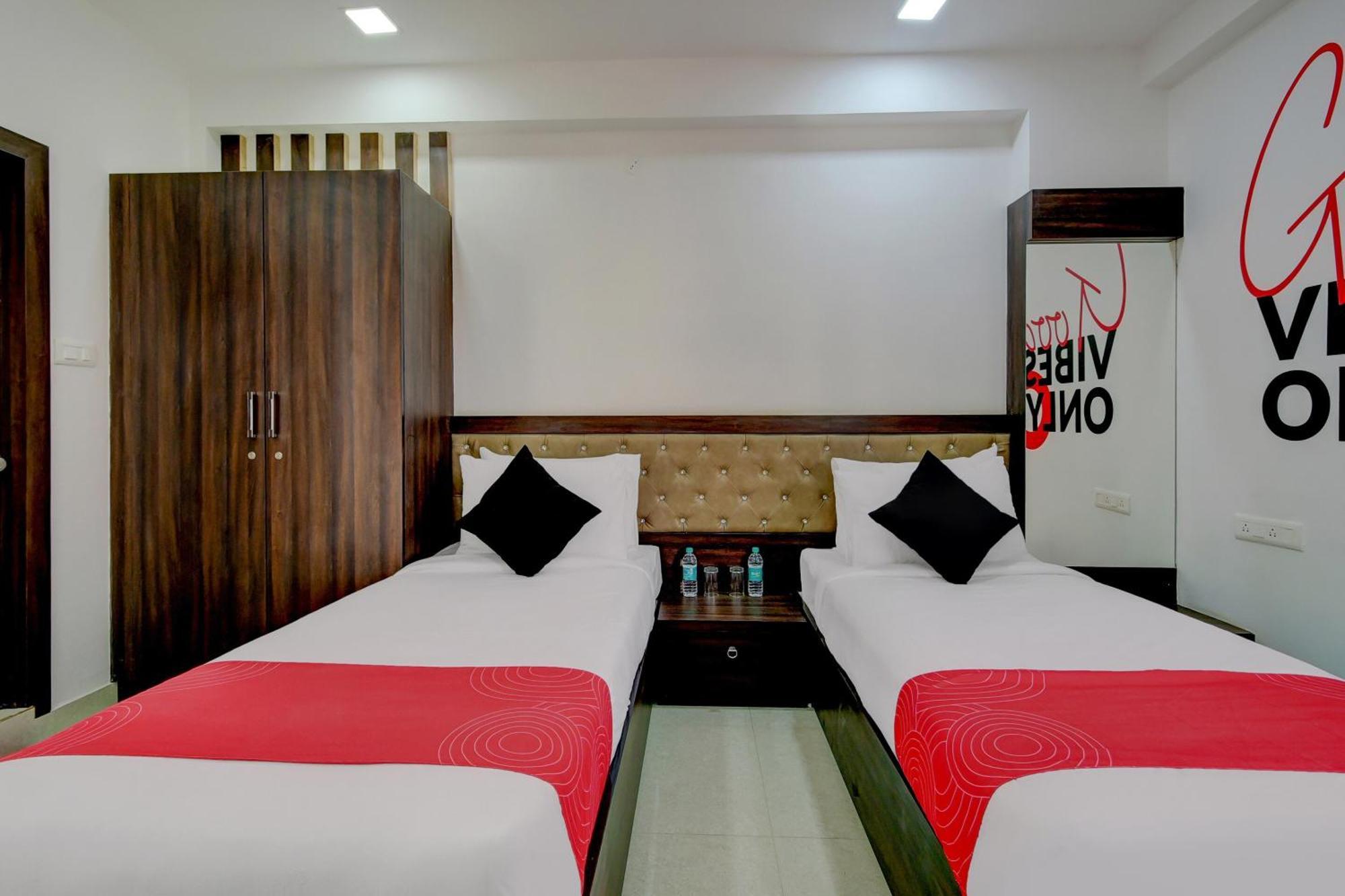 Super Grand Collection O Near Sarjapur Road Near 7D Voyage Otel Bangalore Dış mekan fotoğraf