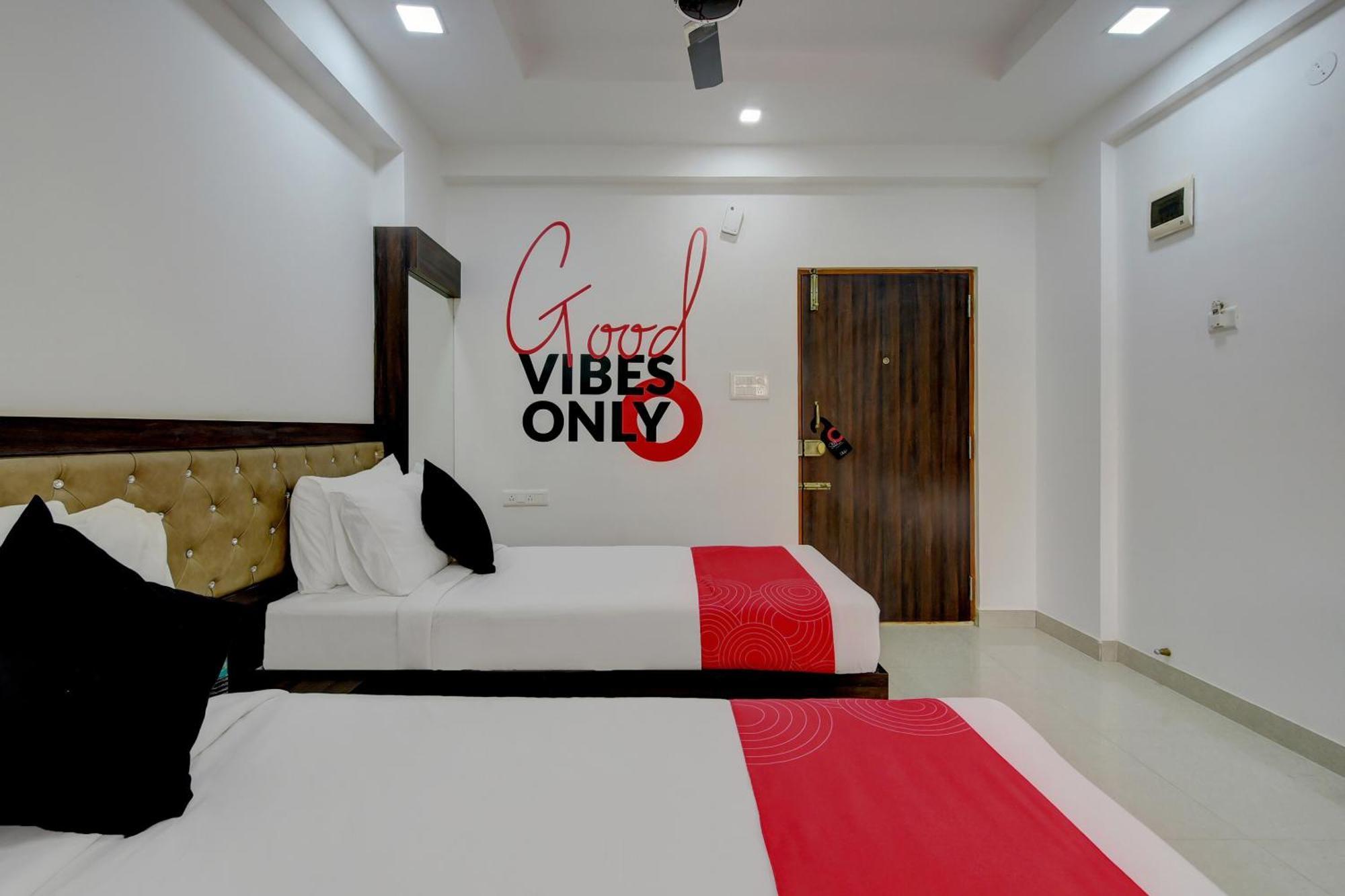 Super Grand Collection O Near Sarjapur Road Near 7D Voyage Otel Bangalore Dış mekan fotoğraf